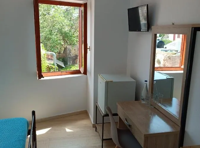 Дом отдыха Imeros *